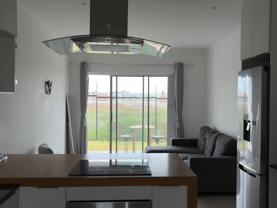 To Let 2 Bedroom Property for Rent in Pinelands Eastern Cape